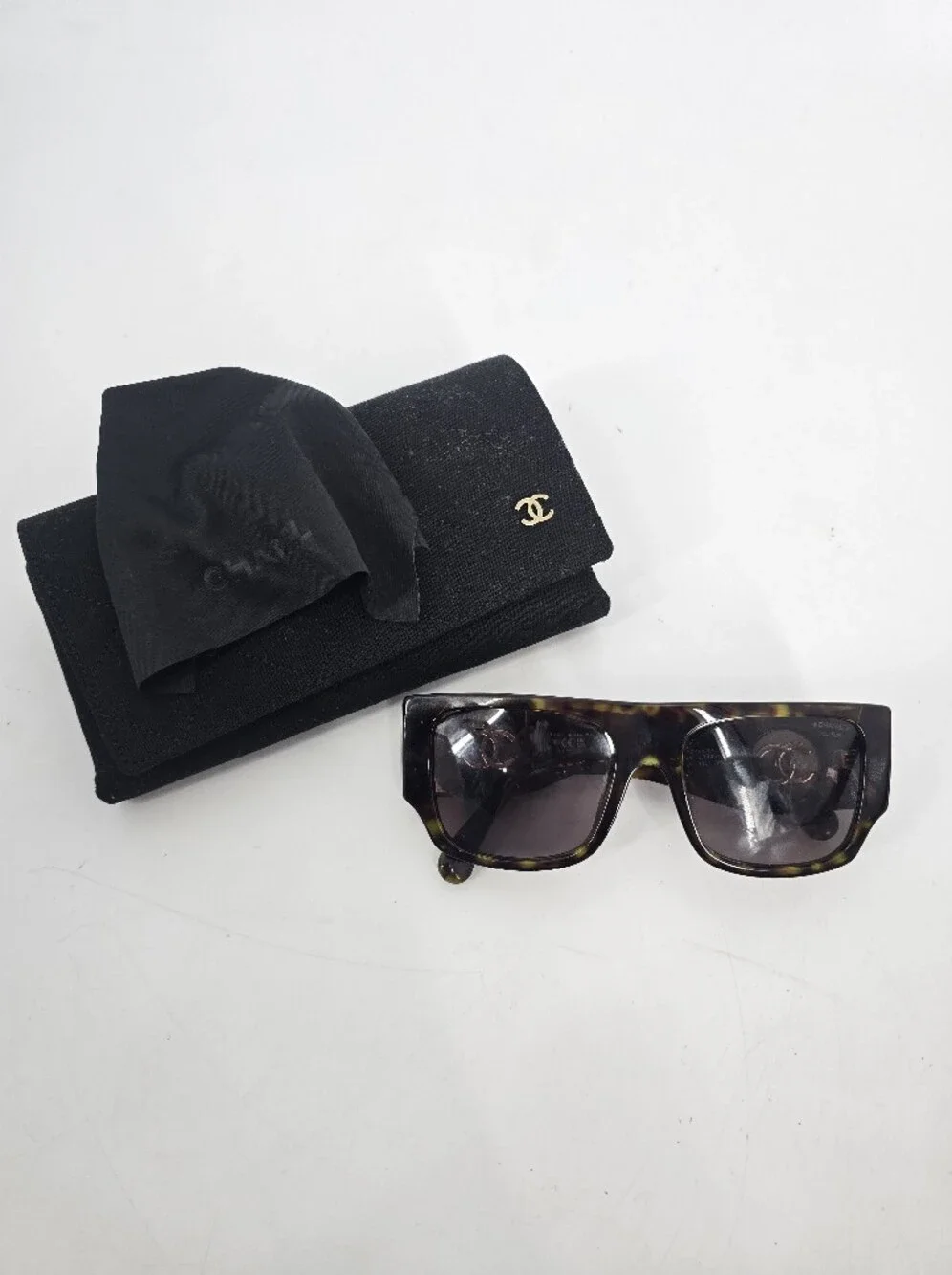 Chanel Square Dark Tortoise Women's Sunglasses 5549 with Case and Cloth